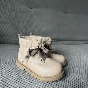 Carter’s Sparkly Beige Toddler Booties Size 8